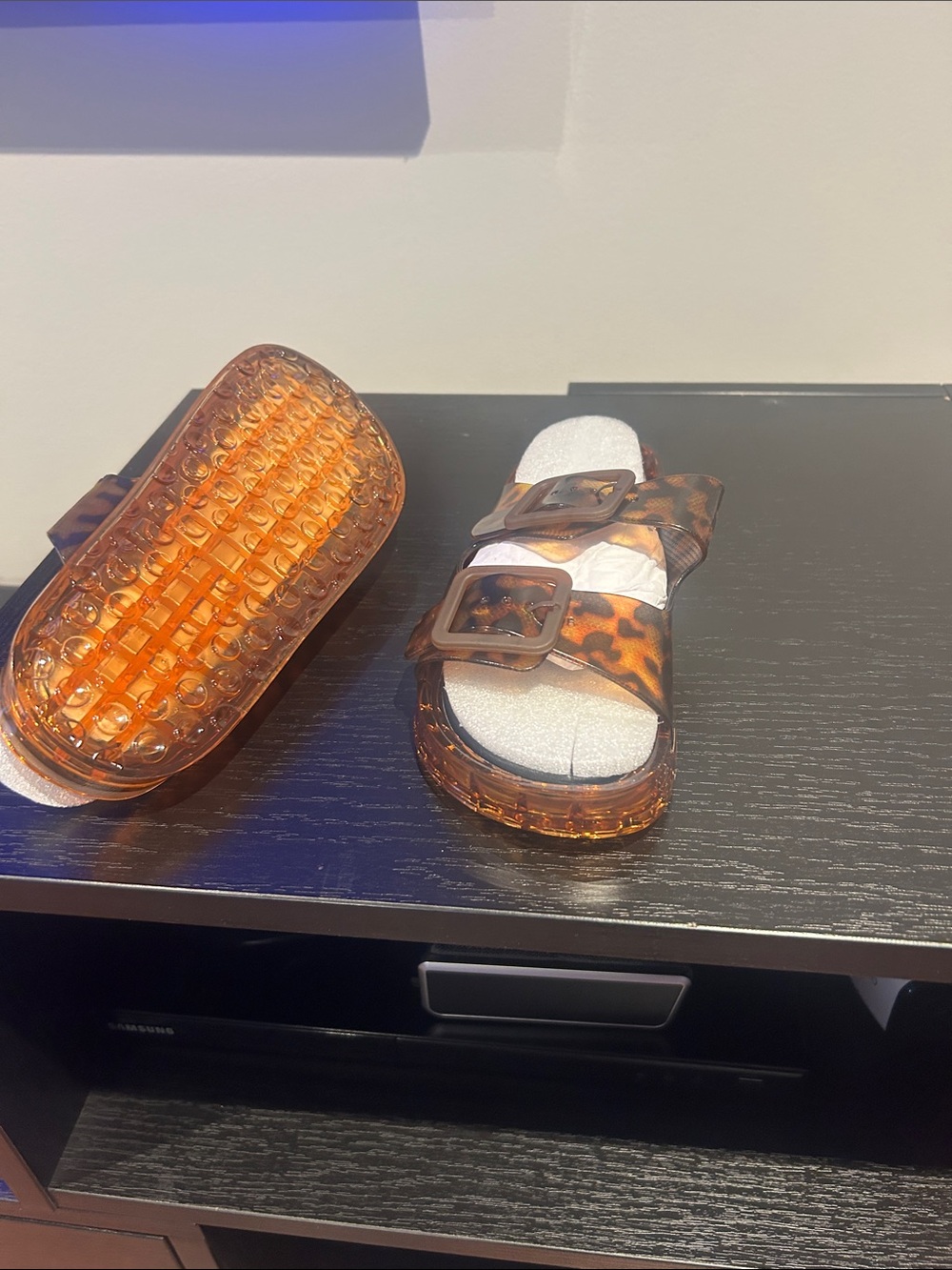 Tortoiseshell Buckle Jelly Slide Sandals - Amber Tortoise
